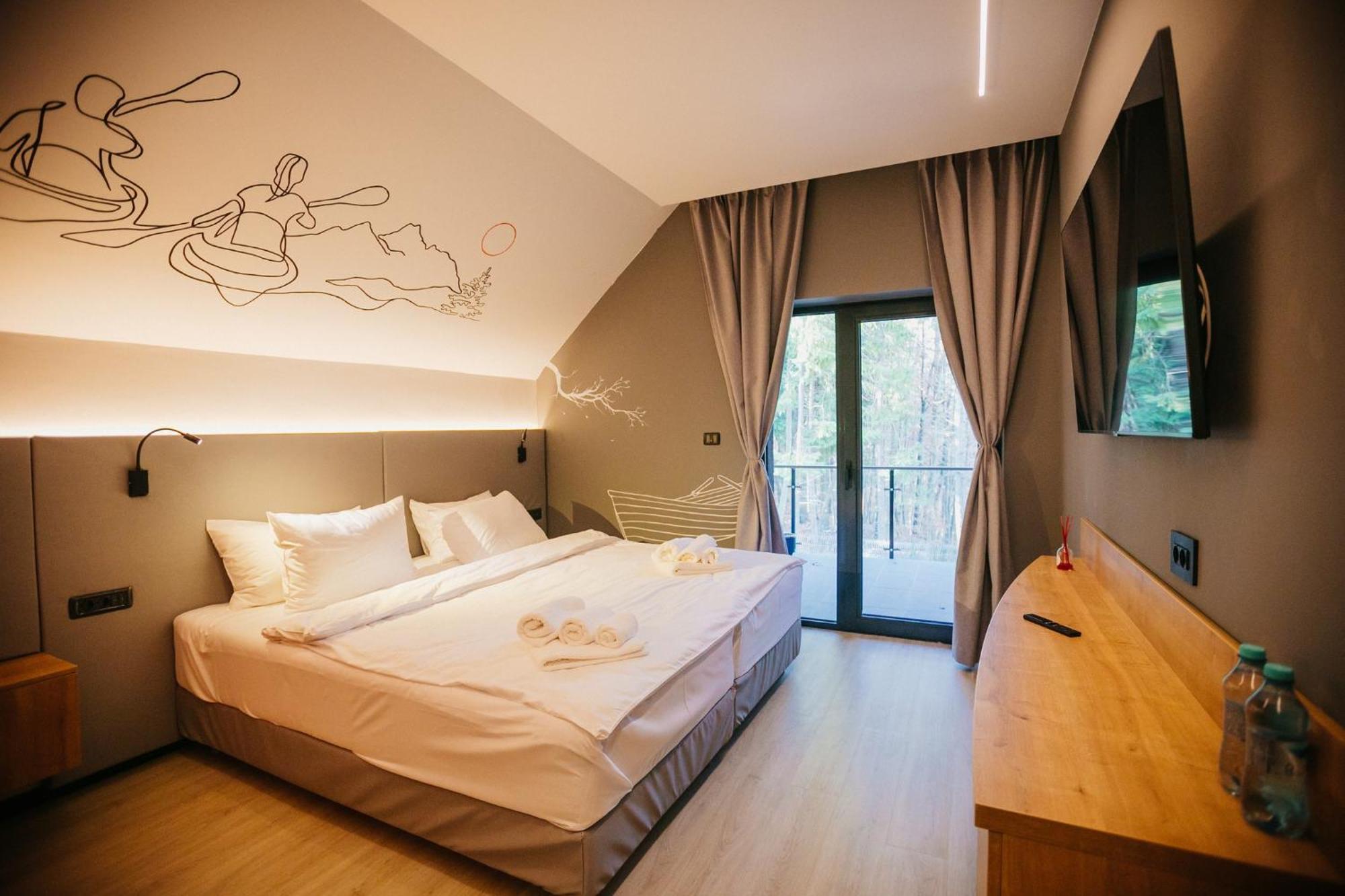 Adventure Lake Resort - Simared Бая-Маре Экстерьер фото