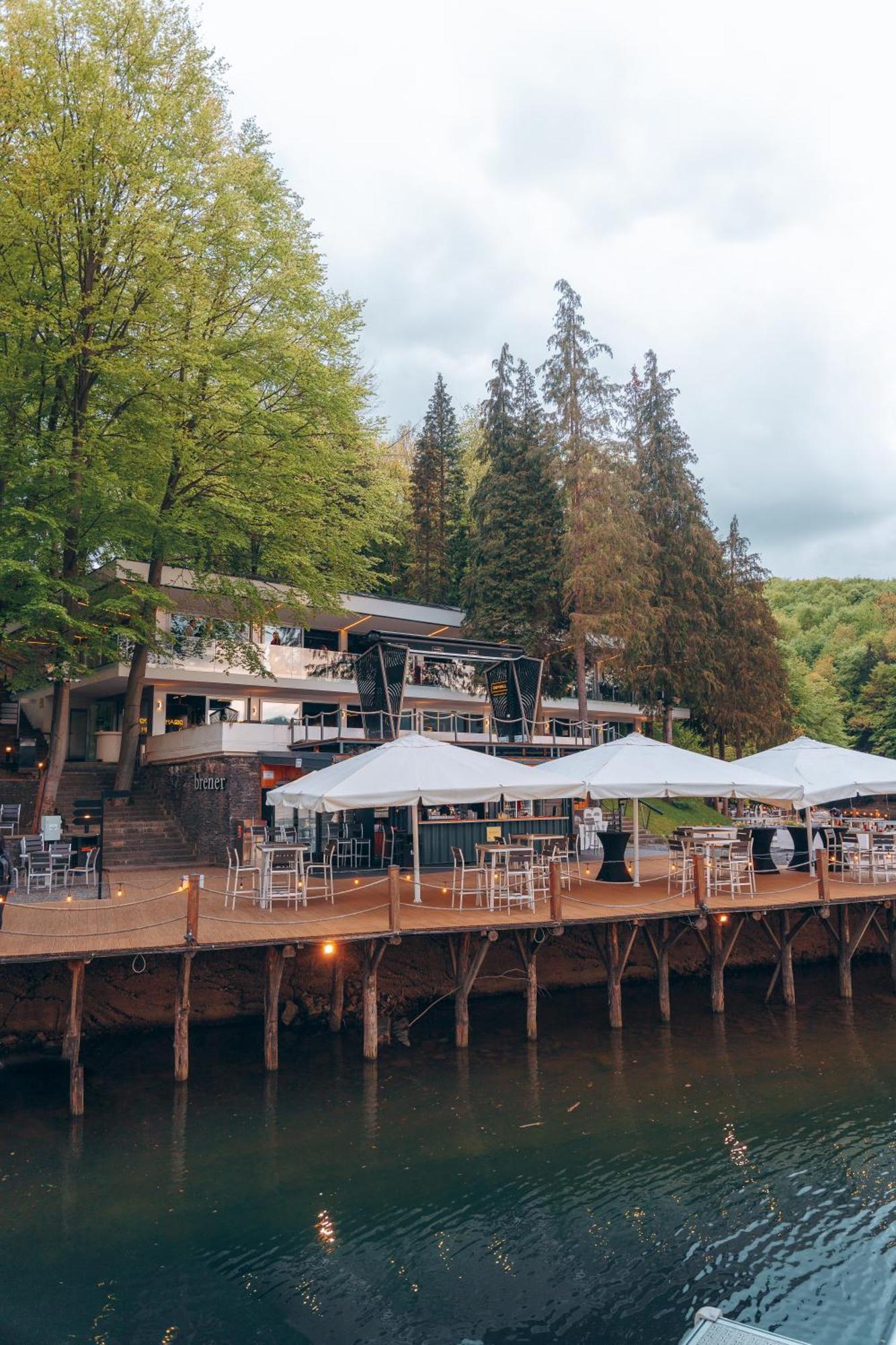 Adventure Lake Resort - Simared Бая-Маре Экстерьер фото